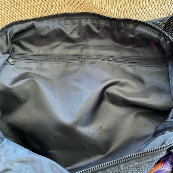 Shoe 100% Nylon Shoulder Tote Bag - Picture 5 of 7